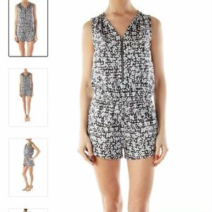 Banana Republic Black and White Keyhole Zip Romper Size 0P
